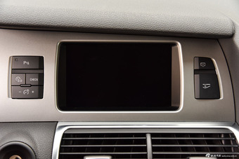 2014款奥迪Q7 35TFSI越野型