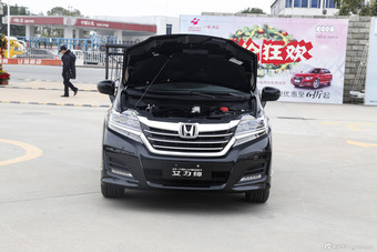 2016款艾力绅2.4L自动豪华版