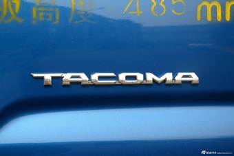 2016款丰田塔库玛3.5L手动标准版