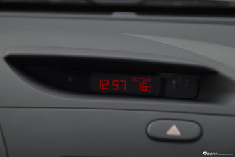 2015款起亚K3 1.6L自动GL