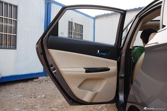 2015款逸动1.6L手动豪华