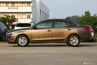 2015款英朗1.5L手动进取型15N