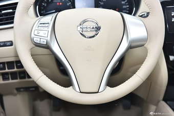 2015款奇骏2.5L自动XL四驱领先MAX版