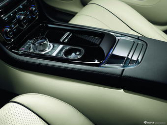 2013款捷豹XJ官方图