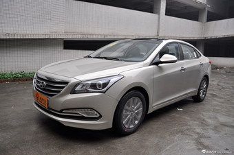 2013款名图1.8GLS自动智能型丝绸金