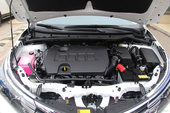 2014款卡罗拉1.6L手动GL-i真皮版