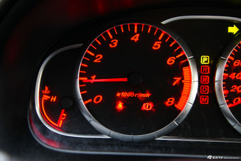 2013款马自达6 2.0L自动超豪华型