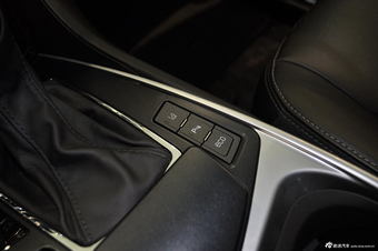 2014款凯迪拉克SRX 3.6L自动旗舰型