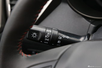 2014款长安CS75 1.8T自动尊贵型国5