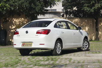 2015款东风风神L60 1.6L手动新动型