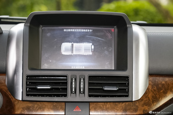 2016年北京BJ80 2.3T手动尊贵版