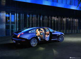 2013款捷豹XJ官方图