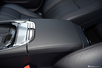 2016款捷豹XJL 2.0T自动两驱典雅商务版