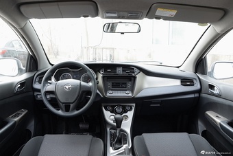 2016款海马M3 1.5L自动舒适型图片