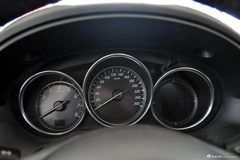 2013款马自达CX-5 2.0L自动四驱精英型