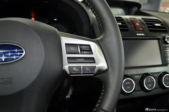 2013款森林人2.0i自动豪华版