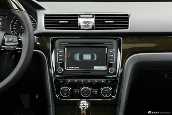 2014款帕萨特3.0 DSG旗舰尊享版