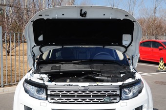 2015款揽胜极光2.0T智耀版