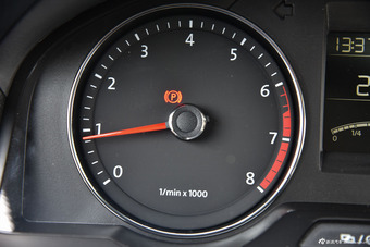 2015款桑塔纳1.6L自动豪华版