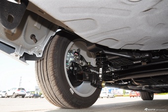 2015款吉利新帝豪三厢1.3T CVT向上版