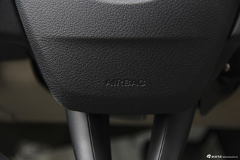 2015款福克斯三厢1.6L自动舒适型