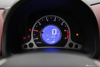 2015款奔奔1.4L手动豪华型国5