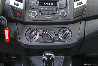 2014款风神A30 1.5L自动智尚型