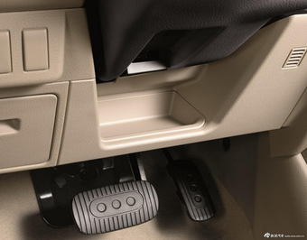 2013款启辰R50官方图