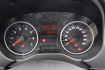 2015款东风风神L60 1.6L 手动新享型