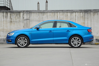 2014款奥迪A3 Limousine 35 TFSI 舒适型