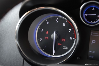 2016款CS35 1.6L自动尊贵型国V