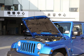 2015款牧马人3.0L四门版Sahara