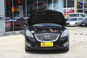 2015款海马福美来1.6L自动品尚型