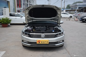 2017款迈腾2.0T自动380TSI DSG尊贵型