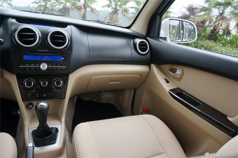 2014款长安欧诺实拍