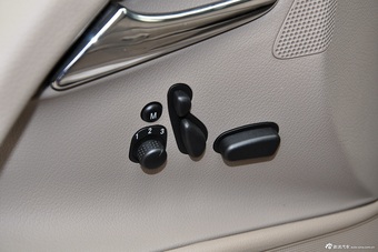 2014款唯雅诺3.5L卓越版