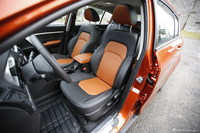 2016款吉利帝豪1.3T自动RS两厢向上版