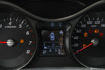 2015款海马S5 1.5T自动豪华型