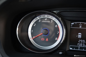 2016款CM7 2.0T自动尊享型