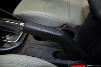 2013款佳乐2.0L自动标准版7座