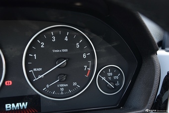 2016款宝马3系 1.6T自动316Li时尚型