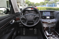 2015款英菲尼迪Q70L 2.5L奢华版