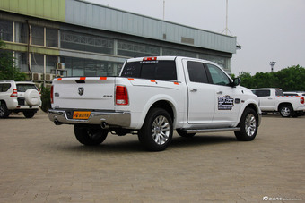 2011款道奇Ram 1500 Laramie Longhorn到店实拍