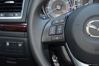 2017款阿特兹2.0L自动蓝天豪华版