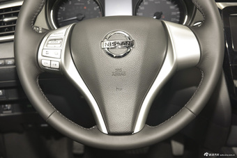 2014款奇骏2.5L自动XL ITS四驱豪华版