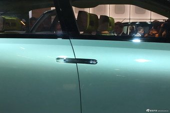 科技感十足 雪铁龙CXPERIENCE概念车