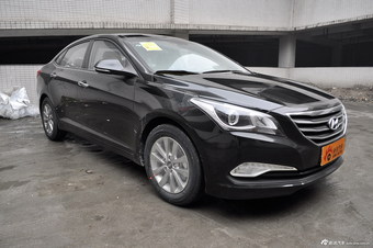 2013款名图1.8GLS自动智能型幻影黑