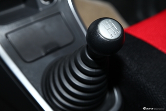 2013款北斗星X5 1.4L手动VVT巡航型