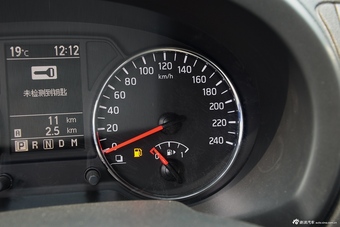 2016款风度MX6 2.0L自动两驱卓越版