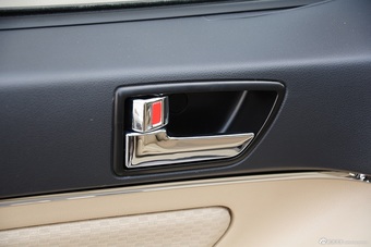 2015款绅宝D20三厢1.5L手动乐天版